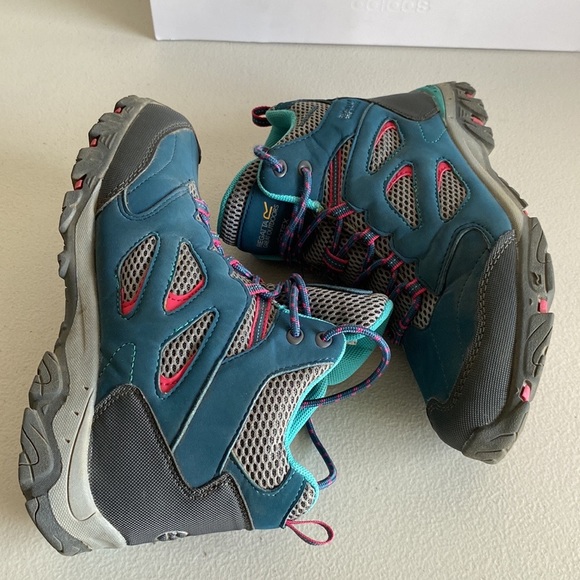 Regatta Holcombe IEP Junior Waterproof Walking Boots size 5 no box - Picture 11 of 13